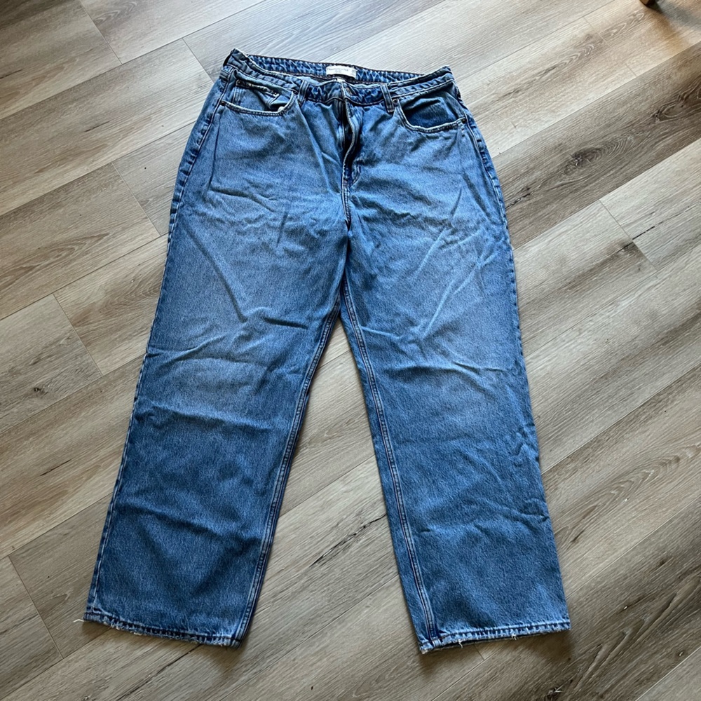Abercrombie & Fitch
The Loose High Rise
Curve love